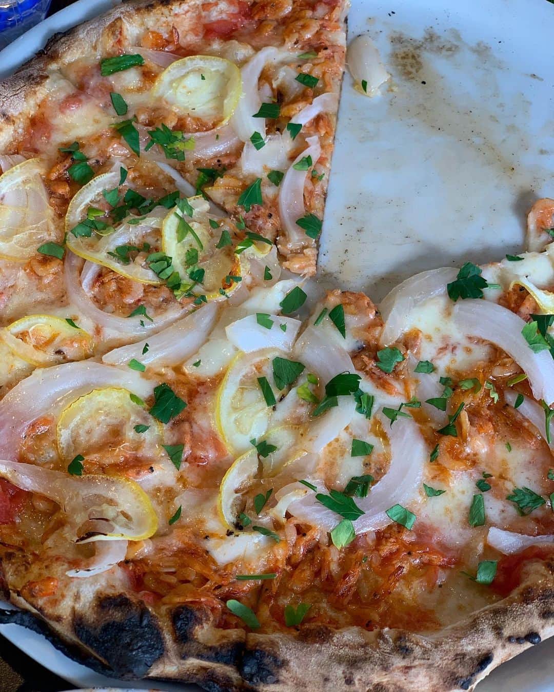 リー・ウネ・ヨンさんのインスタグラム写真 - (リー・ウネ・ヨンInstagram)「#이혜영 #tokoy #배터지게 #피자🍕#pizzastudiotamaki - “I love PST”」5月18日 14時06分 - leehaeyoung1730