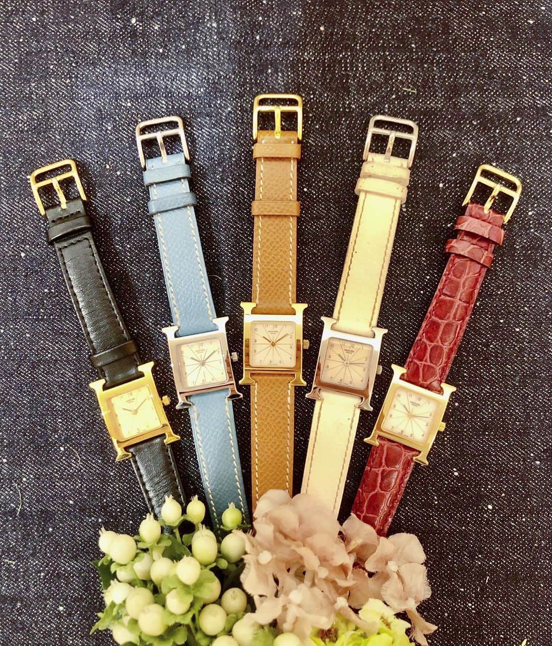 のインスタグラム：「【池袋ルミネ】 ルミネカード10%キャンペーン実施中！ ""HERMES H watch!!"" 様々な文字盤のHウォッチが当店には揃っております！ぜひ当店までお越しくださいませ！ ¥150,000+tax〜  ルミネカード10%OFFキャンペーン実施中！ 5/16-5/20までの期間中、ルミネカードをご利用いただきますと10%OFFでお買い物することができます！  お問合せはこちら HIROB ルミネ池袋店 TEL03-5954-8101  #hermes#vintage#watch#hirob#baycrews#fashion#tokyo#ikebukuro#ヒロブ#ベイクルーズ#エルメス#池袋#ルミネ」