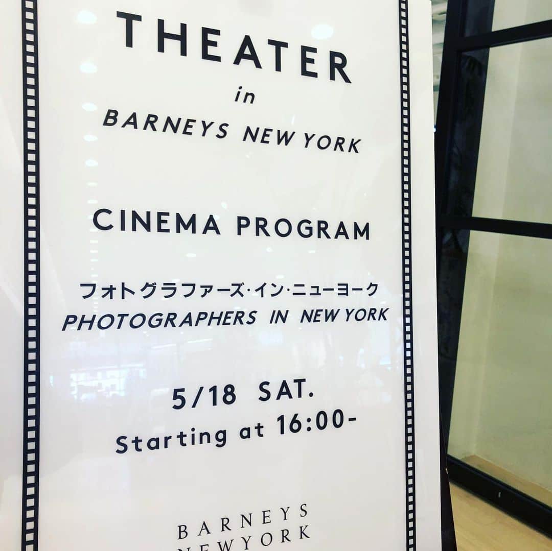 &imaのインスタグラム：「バーニーズ ニューヨークのプロモーション企画"THATER in BARNEYS NEW YORK"。2回目の本日も、横浜店7階の＆ima STUDIOで開催されます！今回は「フォトグラファーズ・イン・ニューヨーク」を上映。最先端のカルチャーが最速で集まるニューヨークを舞台に、写真家たちの魂と情熱を記録したドキュメンタリー映画です。ぜひ、お立ち寄りください。 https://bit.ly/2vM0VdJ」