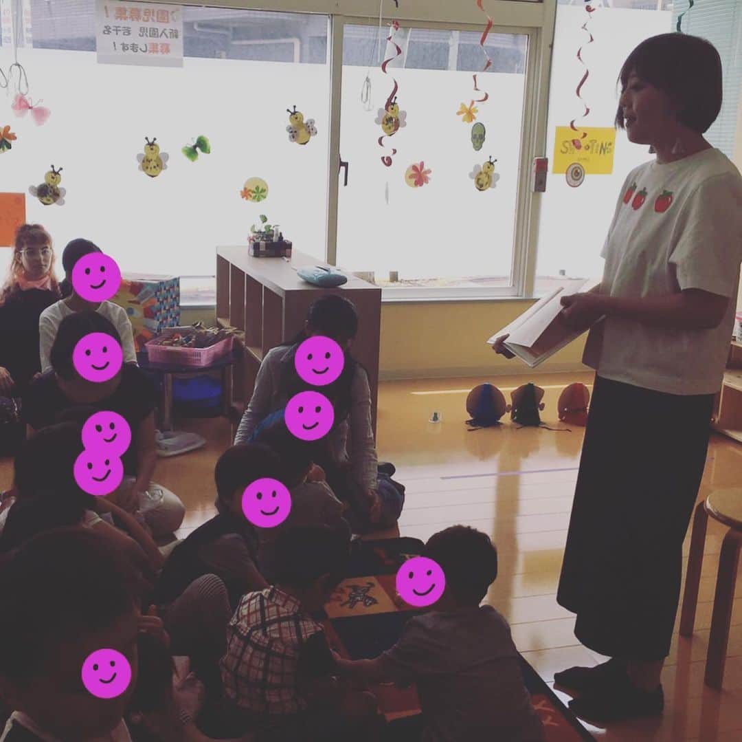 海保知里さんのインスタグラム写真 - (海保知里Instagram)「今日はNYこどものくに東京でBig Apple KidsとしてのイベントSpring Festaでした。お越し頂いた皆様どうもありがとうございました！私は占いの館も担当。子供達の将来を占いました🤣あぁ楽しかった。 #海保知里 #nyこどものくに東京  #子供英語 #子供英語イベント #ニコニコモザイク」5月18日 14時33分 - chisato_kaiho