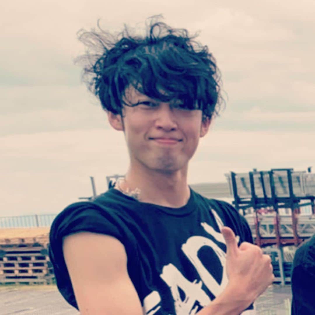 SATOKOさんのインスタグラム写真 - (SATOKOInstagram)「#山本彩 #メトロック #大阪 最高でした(๑˃̵ᴗ˂̵) 周りの人と比較すると、おっくんの髪型は風になびいてるわけではないということにお気づきいただけるだろうか…。 #天パ界の貴公子 #チームsy」5月18日 15時01分 - fc_satoko