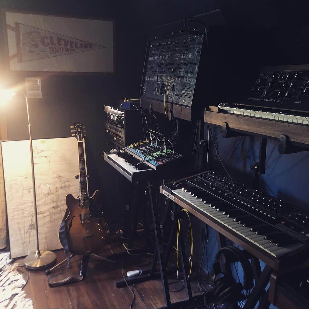 のインスタグラム：「Just another day at the office 😏」