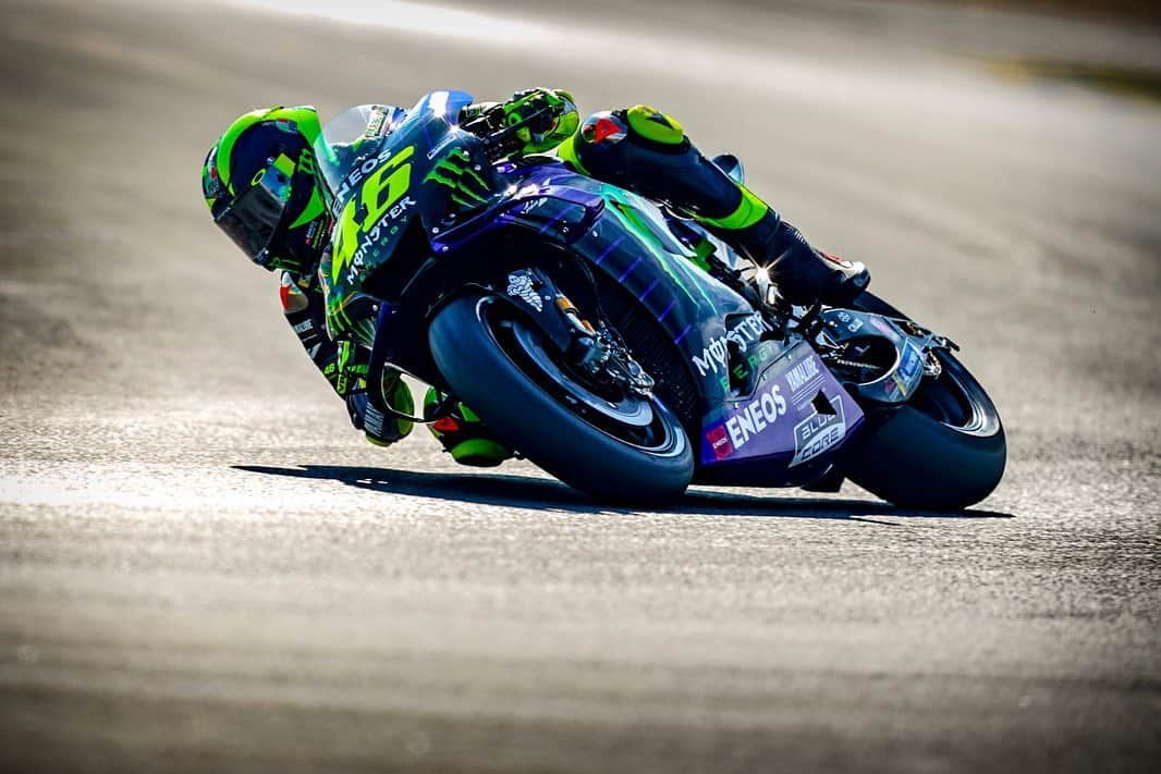 バレンティーノ・ロッシさんのインスタグラム写真 - (バレンティーノ・ロッシInstagram)「Le Mans Circuit,France  Friday,free practice 📸 @falex79 @gigisoldano @jesusrobledo Tino Martino」5月18日 6時41分 - valeyellow46