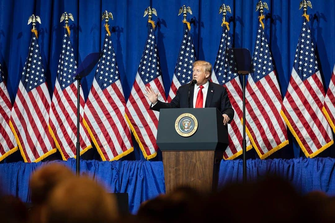 ドナルド・トランプさんのインスタグラム写真 - (ドナルド・トランプInstagram)「Today, President Trump delivered remarks at the National Association of REALTORS Legislative Meetings and Trade Expo.」5月18日 7時30分 - realdonaldtrump