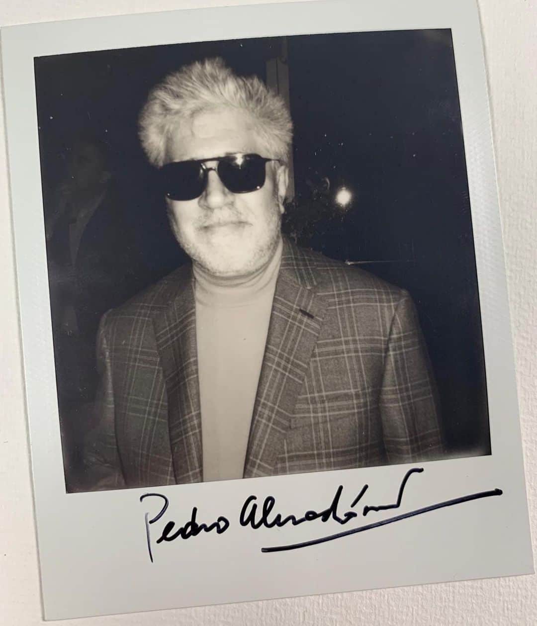 Vogue Parisさんのインスタグラム写真 - (Vogue ParisInstagram)「Polaroids from Cannes: Pedro Almodóvar at the Vogue x @Dior dinner. The Spanish director is in Cannes to present his film ‘Pain and Glory’ with the screening tonight. Throughout the festival, we’ll be posting the best and brightest on the Croisette so stay tuned... #Cannes」5月18日 7時55分 - voguefrance