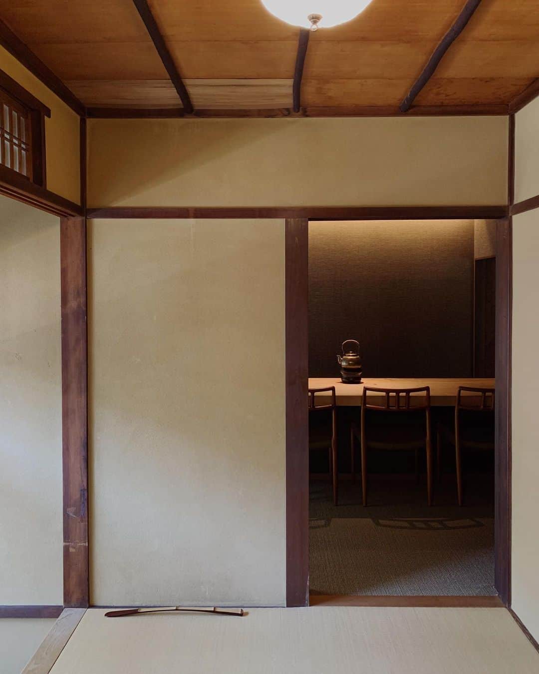 アリス・ガオさんのインスタグラム写真 - (アリス・ガオInstagram)「tea room dreams」5月18日 8時17分 - alice_gao