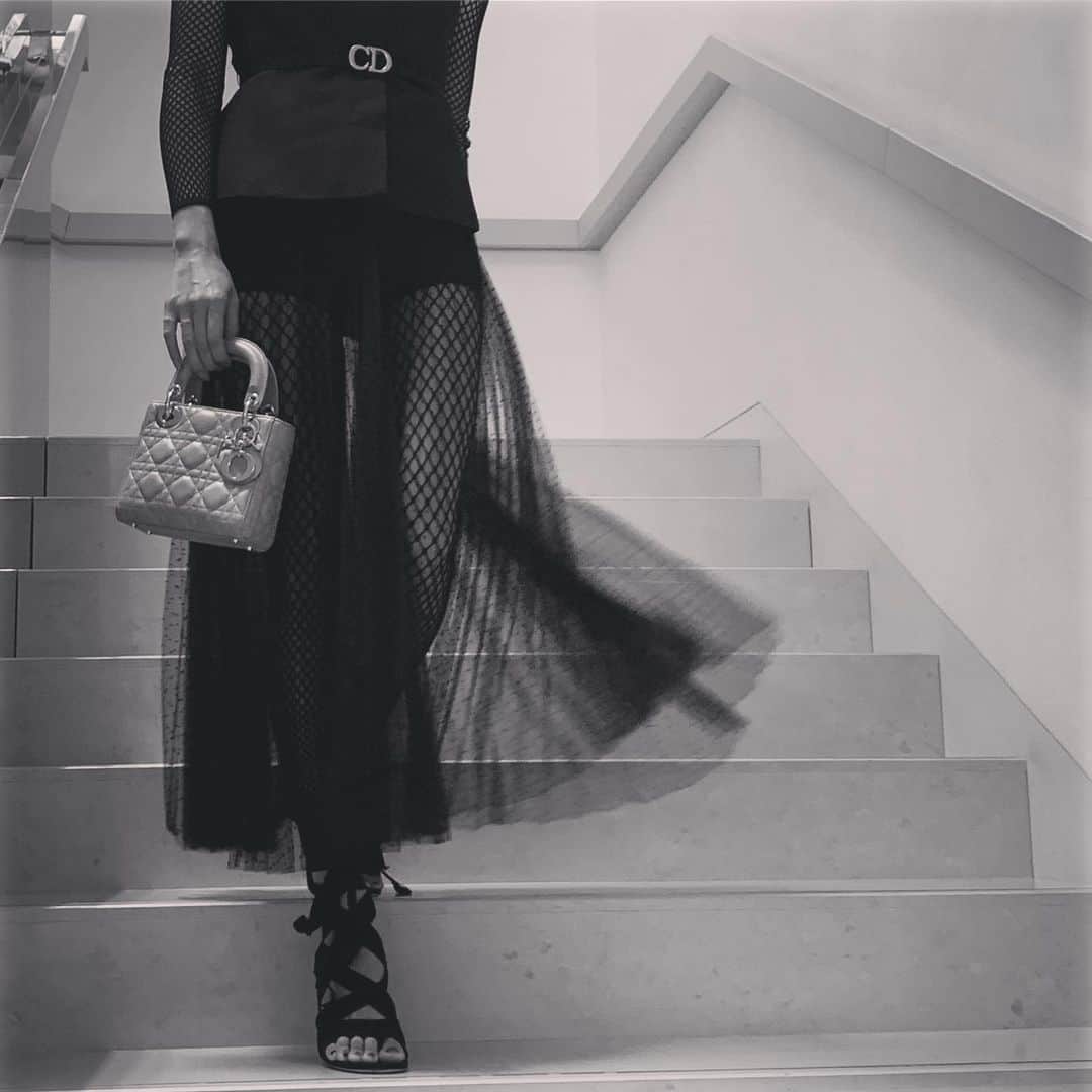 神山まりあさんのインスタグラム写真 - (神山まりあInstagram)「@dior ❤️❤️❤️ #mom #fashion #love #fun #dior #blackandwhite #dress」5月18日 8時30分 - mariakamiyama