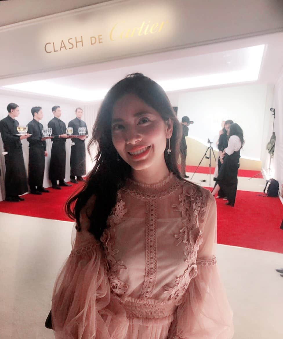 May Pakdee メイ パクディさんのインスタグラム写真 - (May Pakdee メイ パクディInstagram)「#Cartier Reception party last night 💕 many beautiful & edgy pieces from #clashdecartier 💎✨ Opens to public from today 😌  昨晩カルティエの素敵な世界に🙈💕ジュエリーも綺麗だし、沢山の部屋に入って別世界を体験できます。18日今日から一般公開開始✨ #receptionparty #tokyo #photooftheday #カルティエ #クラッシュドゥカルティエ」5月18日 8時55分 - maypakdee