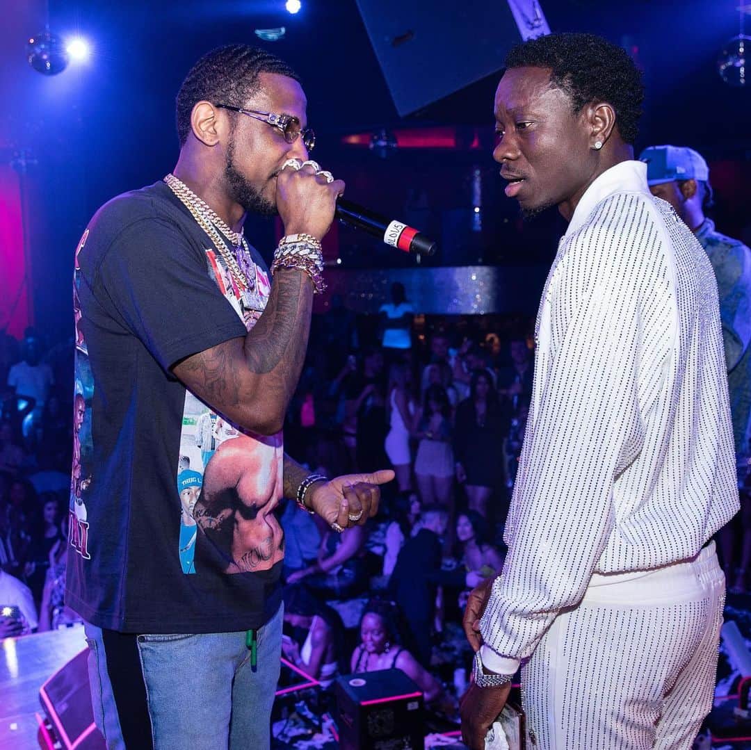 ファボラスのインスタグラム：「When i pulled this beech neega  @michaelblackson up on stage & told him teach me that dance or I’m gettin you kicked outta Drai’s 😩😂 [shot by @ljdilla]  #Drais  #Vegas」