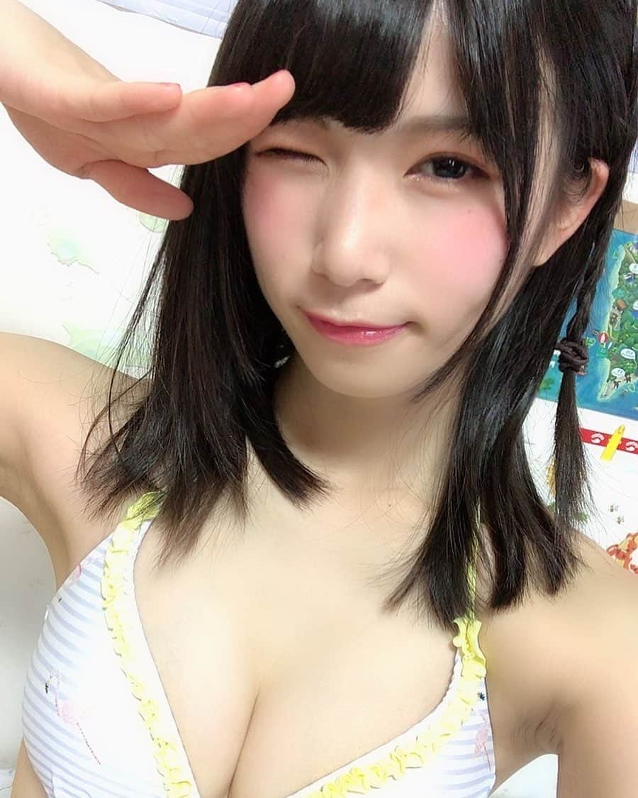 村上りいなさんのインスタグラム写真 - (村上りいなInstagram)「#hello #早安 ☺️ #instagood #love #followme #japanesegirl #selfie」5月18日 9時18分 - riina_murakami