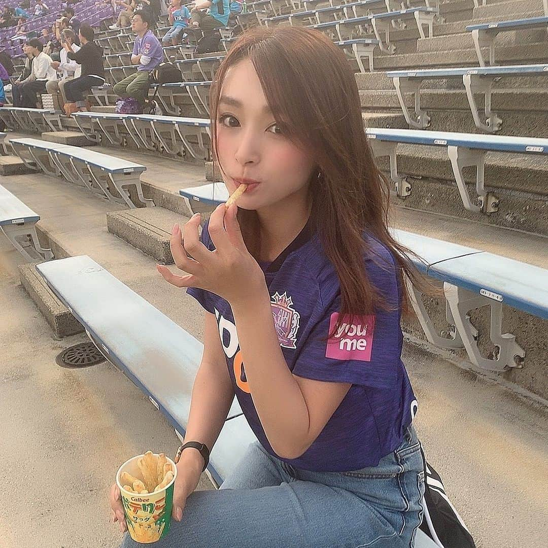 HISANAさんのインスタグラム写真 - (HISANAInstagram)「昨日の⚽️ いつも食べちゃうポテりこ♡ 負けちゃったけど楽しかったし、トーレス見れてよかった🥺 #サンフレッチェ広島 #サガン鳥栖 #ポテりこ#美味しいんよ」5月18日 10時35分 - hisana22