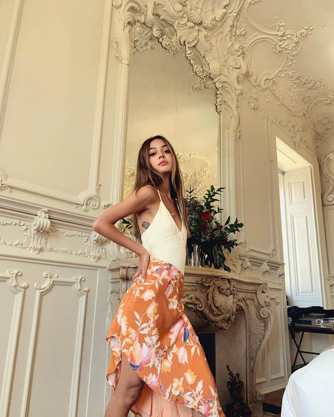 リリーマイマックさんのインスタグラム写真 - (リリーマイマックInstagram)「Probably the best room I’ve ever stayed at in my life 😳 wearing @songofstyle @revolve #revolvearoundtheworld #songofstyle」5月18日 11時01分 - lilymaymac