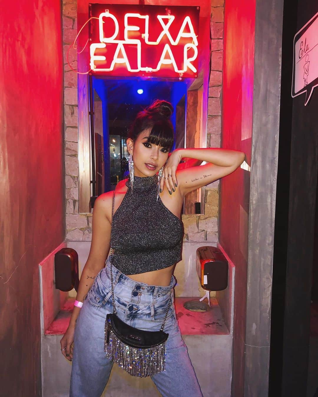 Gabriela Salesのインスタグラム：「Blá blá blá」