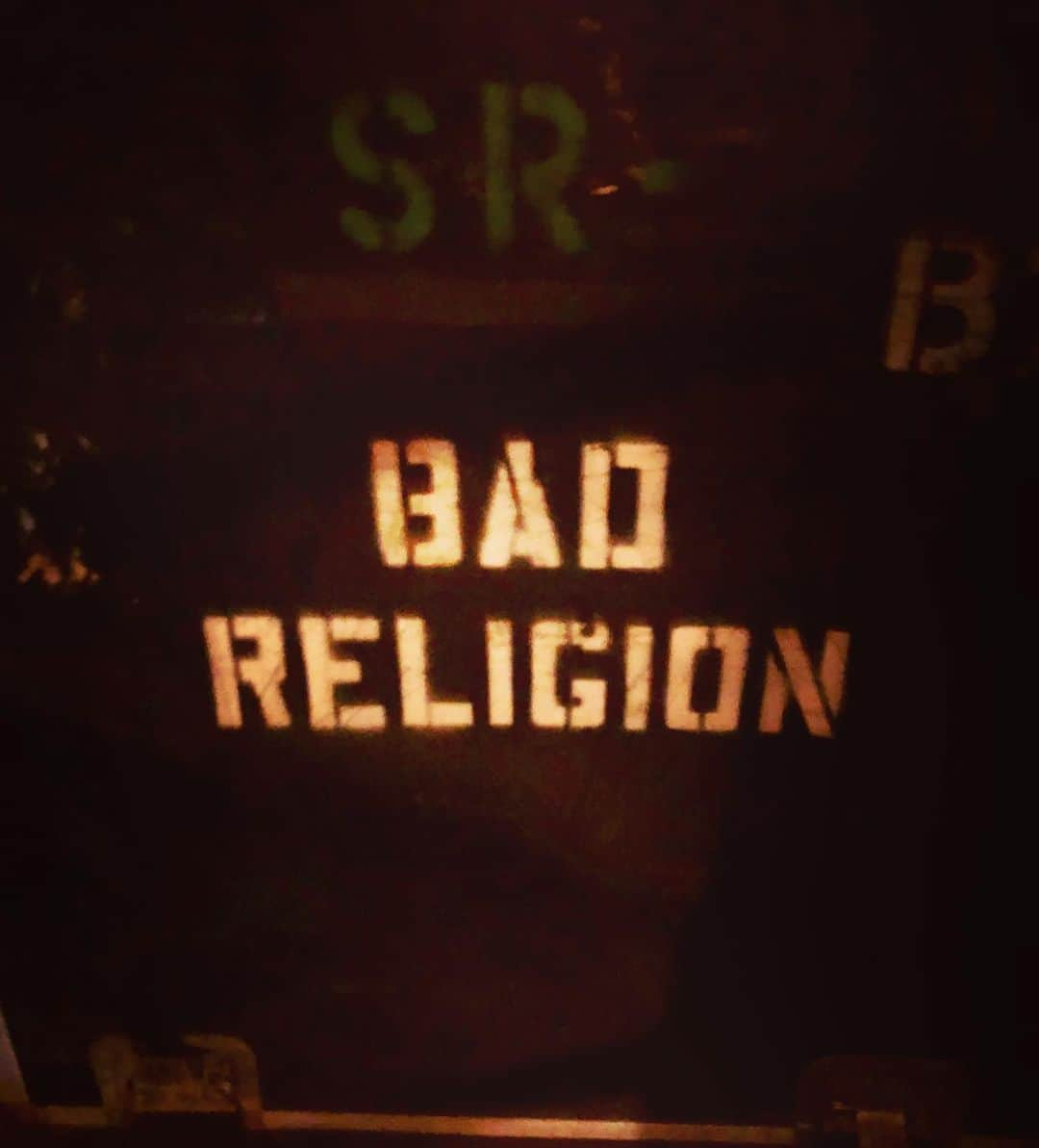 Bad Religionさんのインスタグラム写真 - (Bad ReligionInstagram)「When the world has gone mad And there's nowhere to roam The lights are all on but nobody's home There comes a time When you look up to the sky And ask why do my favorite songs always make me cry」5月18日 11時58分 - badreligionband