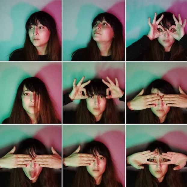 フリーディアのインスタグラム：「When you come home and see your husband is playing with lights, you join in on the fun! Here is a snippet from my camera roll. 夜遅くに旦那がライトと遊んでていたら私も遊びたくなった〜！カメラロールがこんな感じなの。#sengled #led #photofun #photography #selfie #colorful」