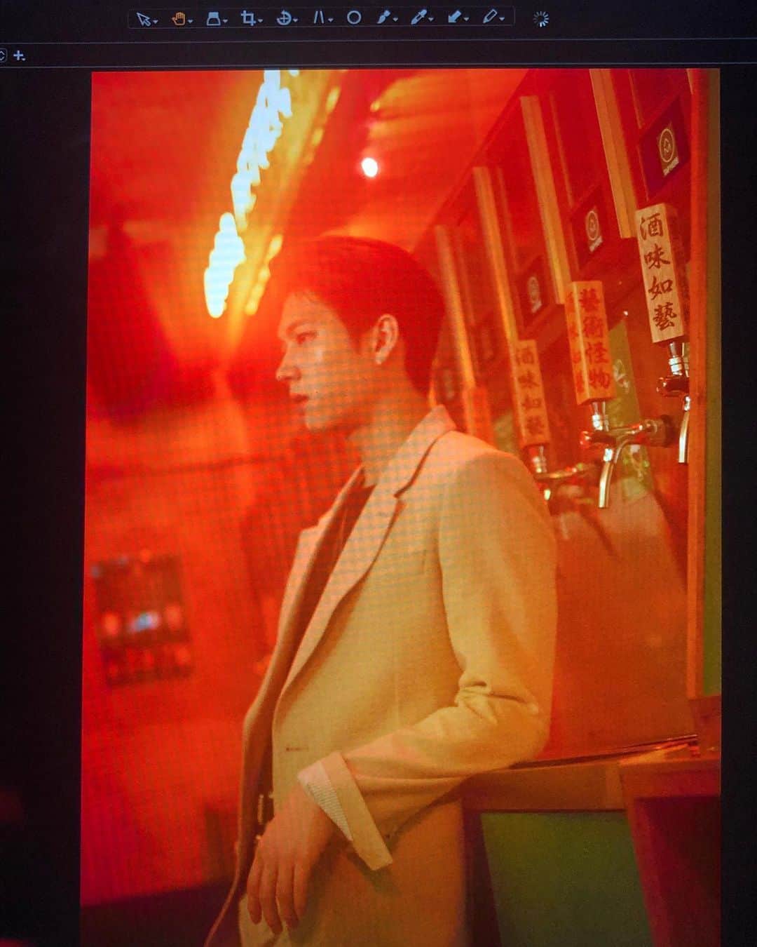 のインスタグラム：「힘!! 고마워 ❤️ 피곤할텐데 ㅠ  #음악중심」