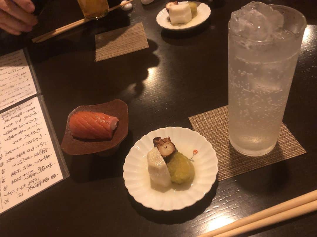 長田侑子のインスタグラム：「. 朝から豚足が食べたいって言い続けたら ありつけた夜。即食べちゃって写真はない😛」