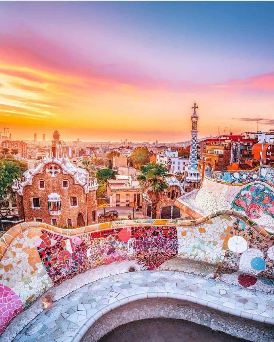 Wonderful Placesさんのインスタグラム写真 - (Wonderful PlacesInstagram)「Parc Guell, Barcelona - Spain ✨❤️❤️❤️✨ . Picture by ✨✨@hebenj✨✨ #wonderful_places for a feature ❤️」5月18日 12時44分 - wonderful_places
