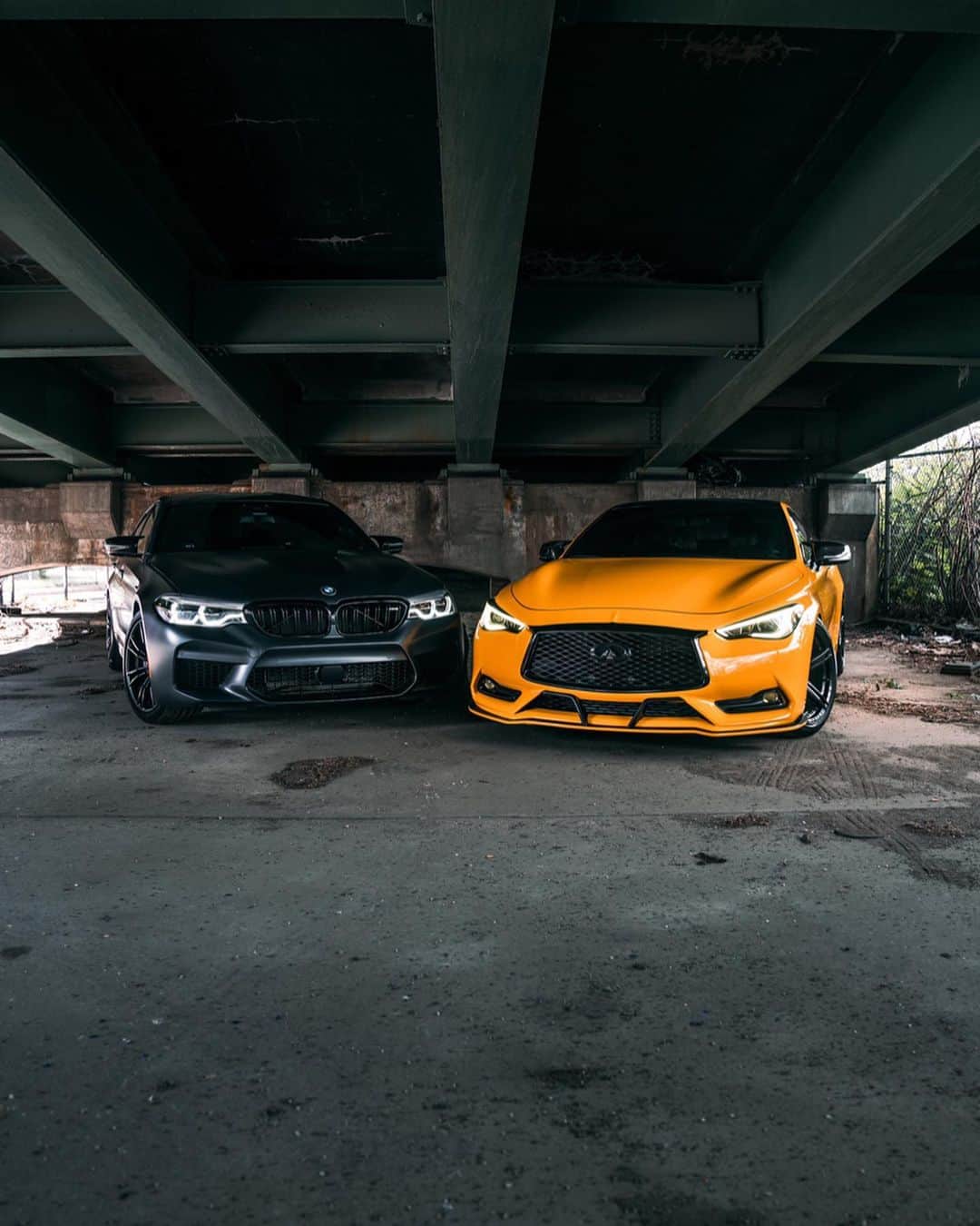 CARLiFESTYLEさんのインスタグラム写真 - (CARLiFESTYLEInstagram)「Which has a better front end, M5 or Q60? Q60 owner @darkq60 / M5 owner @arcticm5 | Photo by @liv3life_m5」5月18日 13時05分 - carlifestyle