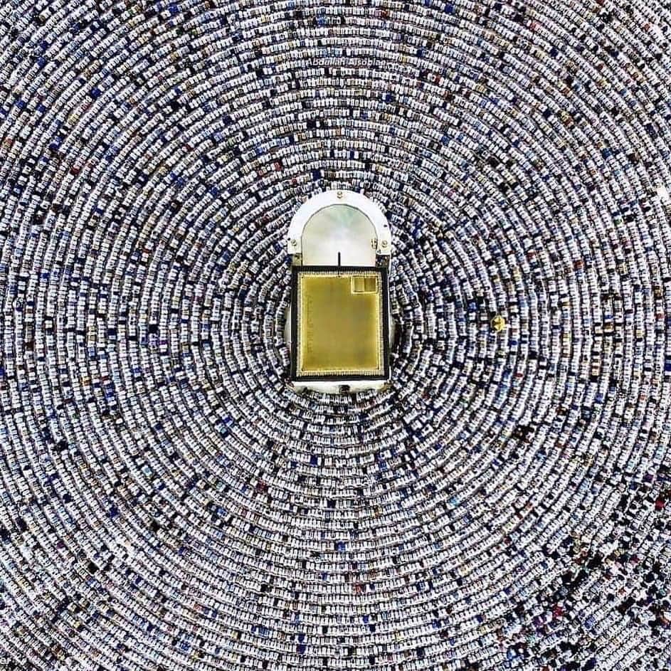マヘル・ザインさんのインスタグラム写真 - (マヘル・ザインInstagram)「I’ll see you soon InshaAllah 🥰 #mecca #kaaba 🕋」5月18日 13時13分 - maherzainofficial