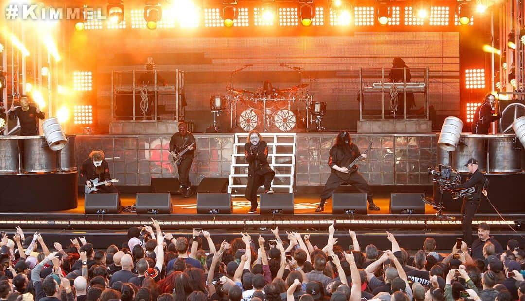 Slipknotさんのインスタグラム写真 - (SlipknotInstagram)「Thank you, Los Angeles. It’s good to be back. Watch us on @jimmykimmellive - tonight on @abcnetwork. #KIMMEL」5月18日 13時17分 - slipknot