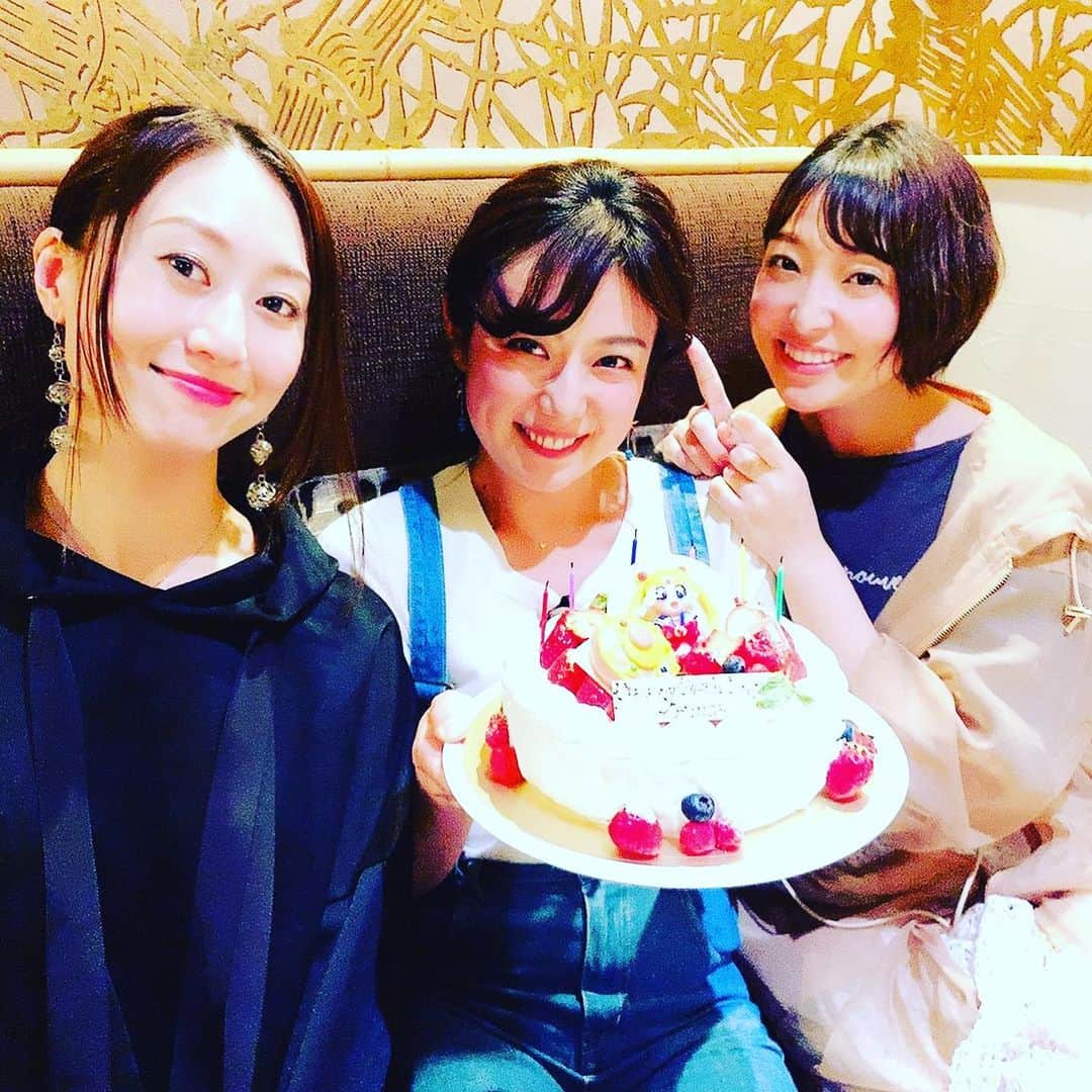 愛純もえりのインスタグラム：「まりえちゃん、りりかちゃん(笑) ありがとう😊❤️ 美味しや楽しやな夜でした💓 . . この2人と喋ってると関西弁が出てしまう。笑笑 美とオモシロを兼ね備えた最強女子ですわ。 . . お世話になったお店は、 先輩、涼紫央さんの旦那様が経営する 「お肉や けいすけ 三男坊」さん❤️ 未だに声の音量スイッチがどこにあるかわからない私たち、お騒がせしてすいませんでしたー。 . だって、美味しすぎたんだもん🐮 . #鳳翔大  #RiRiKA #お肉やけいすけ三男坊」