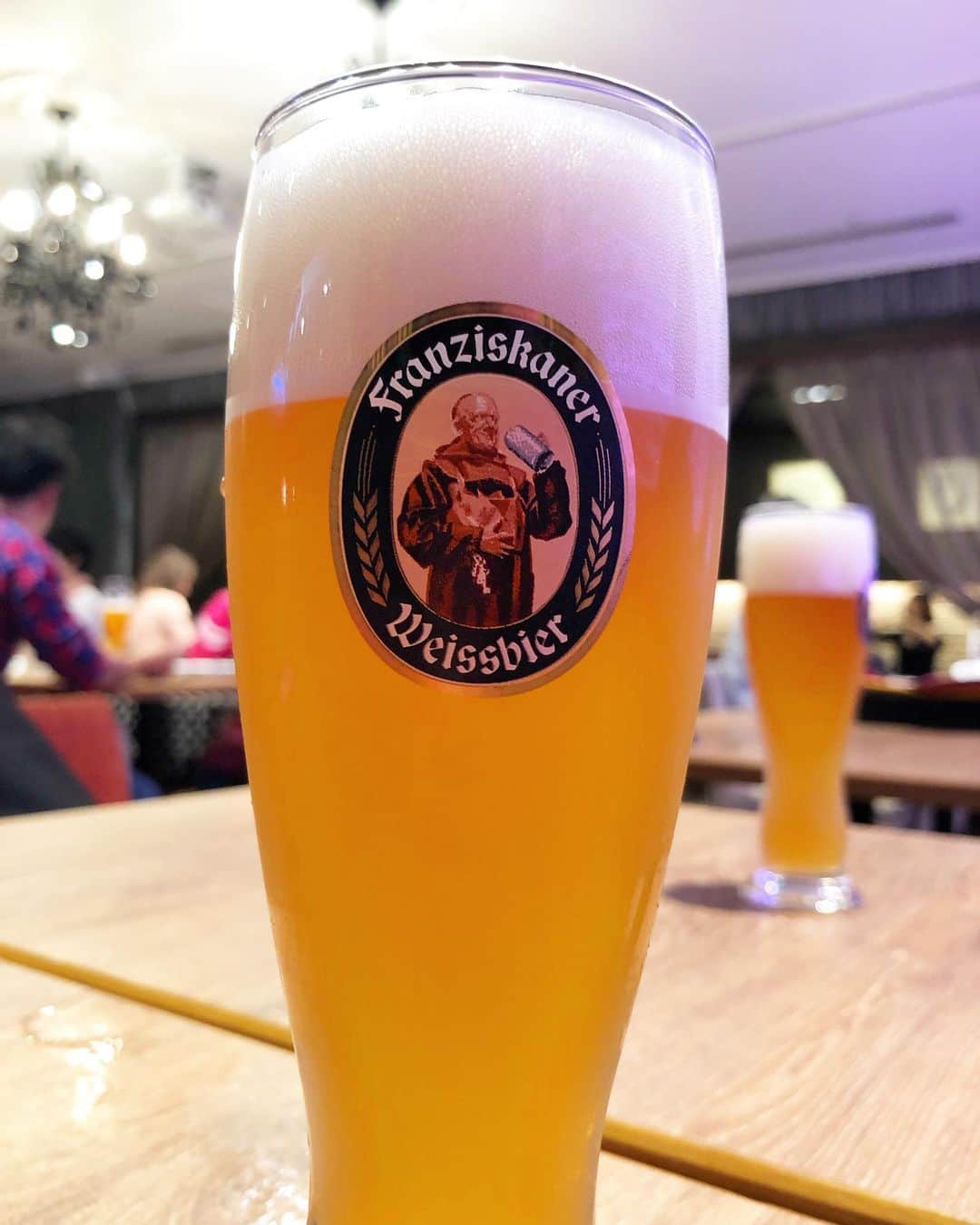 門脇佳奈子さんのインスタグラム写真 - (門脇佳奈子Instagram)「⭐️ 今日飲んだビールが最高やった🍺👏 * * * ドイツのビールのお店にふらーっと入って夕方からビール🍻 * かぁーーーー！ 最高👏👏👏👏👏」5月19日 0時28分 - kanakoofficial