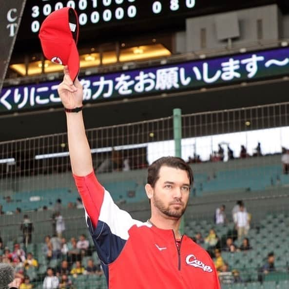 地方民のカープ女子さんのインスタグラム写真 - (地方民のカープ女子Instagram)「・ 6連勝中のカープ🎏🎏✨ ・ 単独2位*\(^o^)/*✨ ・ 🐯さんにも勝ち越せて良かった😊❣️ ・ 首位になるのも時間の問題😬👏 ・ #広島東洋カープ#広島カープ#カープ#carp #写真は各社スポーツ新聞より」5月18日 23時09分 - sora_carp33