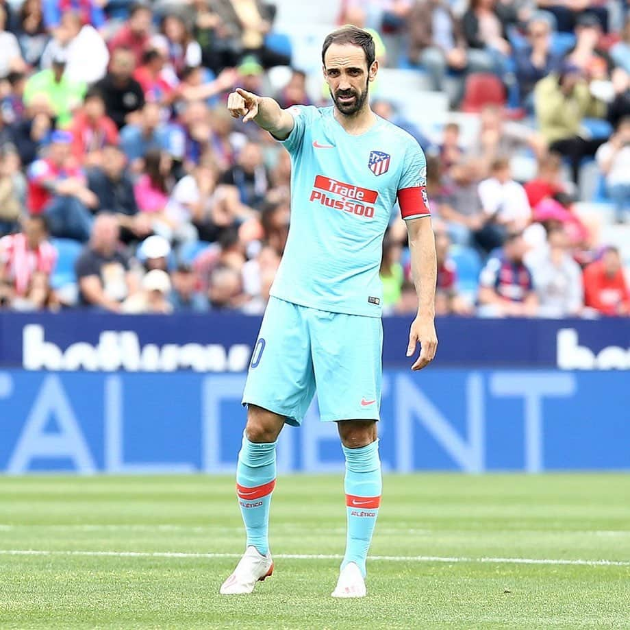 アトレティコ・マドリードさんのインスタグラム写真 - (アトレティコ・マドリードInstagram)「©️ Juanfran Torres 🏧🔴⚪️ #AúpaAtleti #LevanteAtleti」5月18日 23時39分 - atleticodemadrid