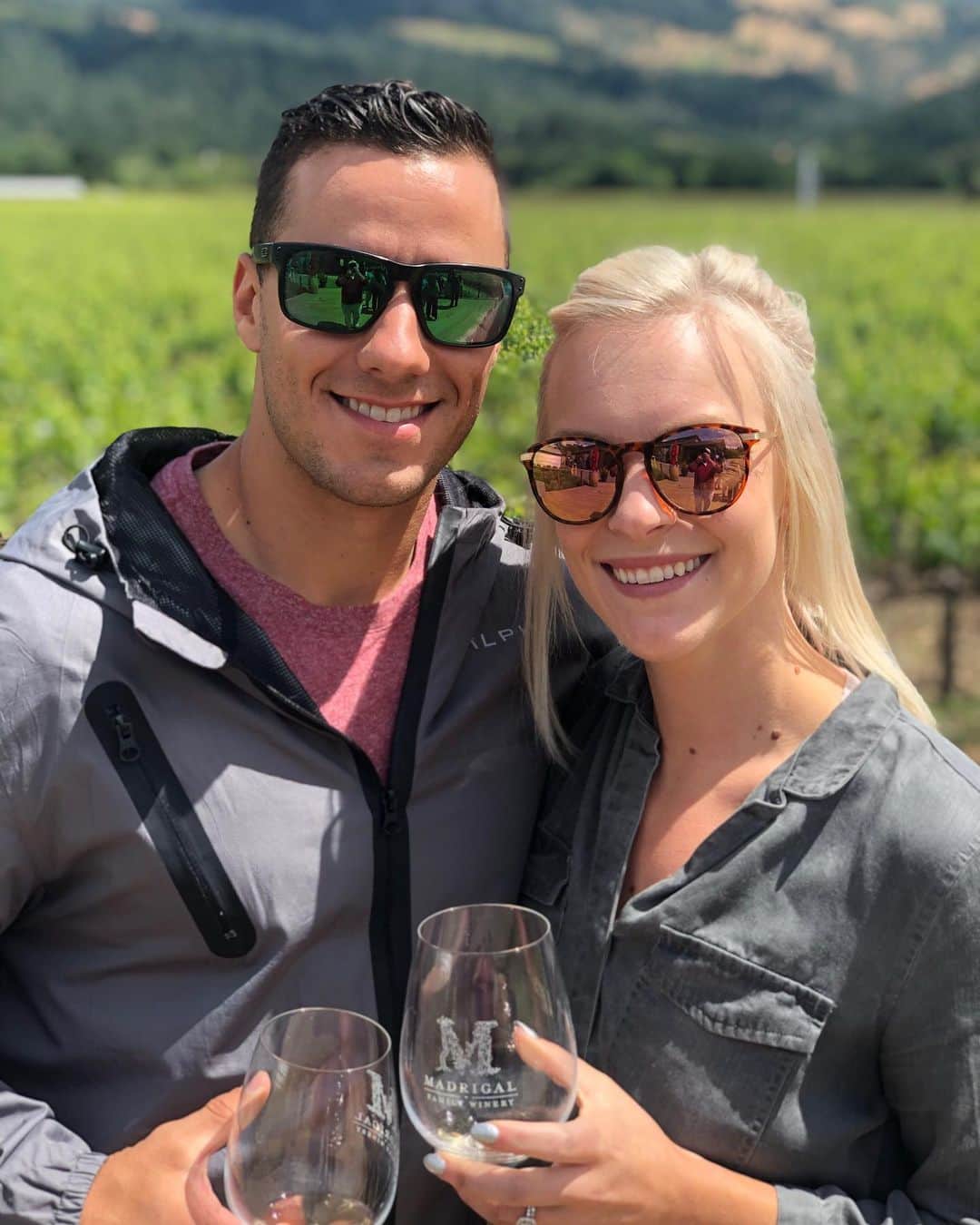 ジェイコブ・ダルトンのインスタグラム：「Cheers to five years 🙏🏼😙 @kayyyno  #napavalley #5years #anniversary」