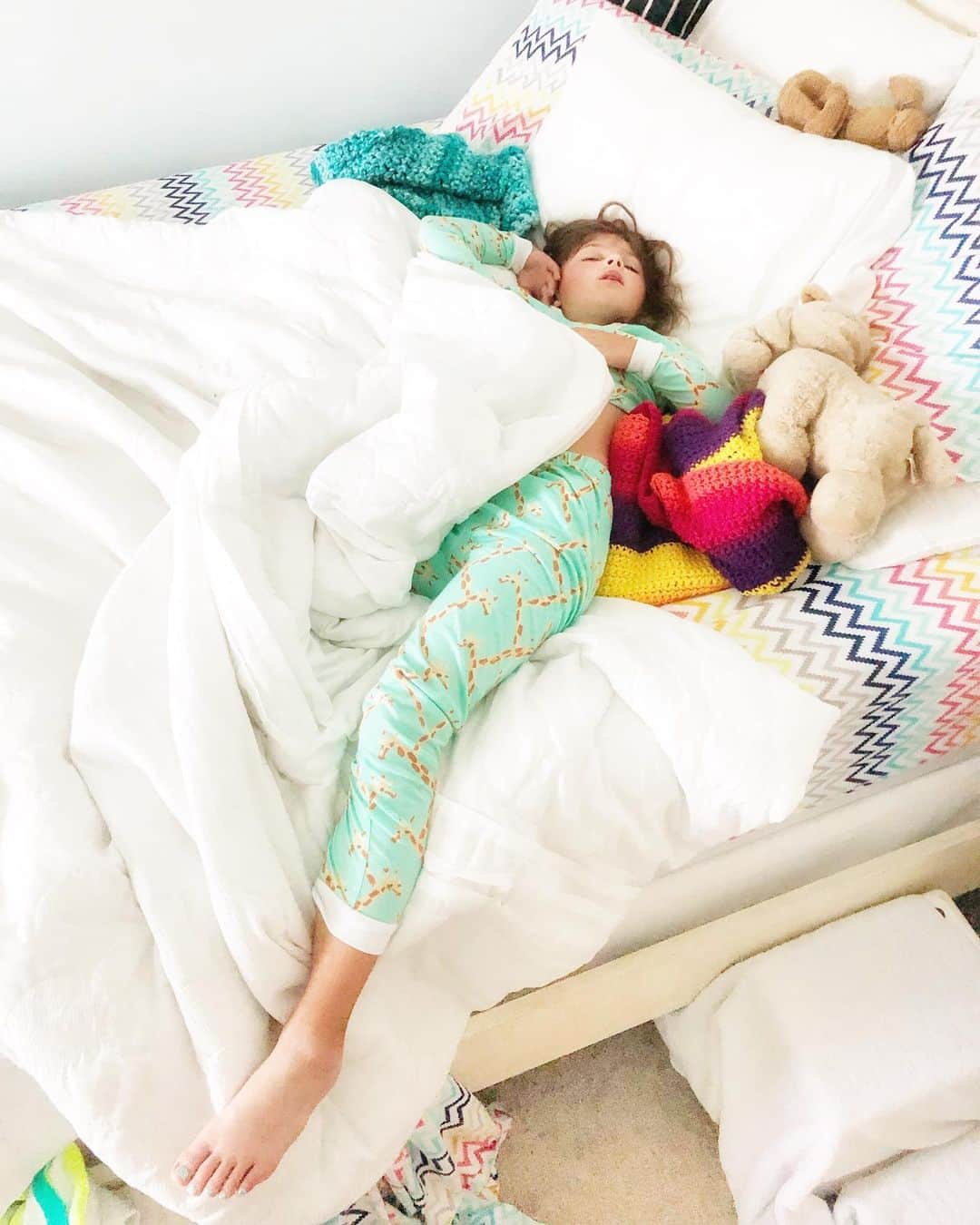 Angie Keiserのインスタグラム：「Saturday, 11am. Is this what it’s like to have a teenager?」