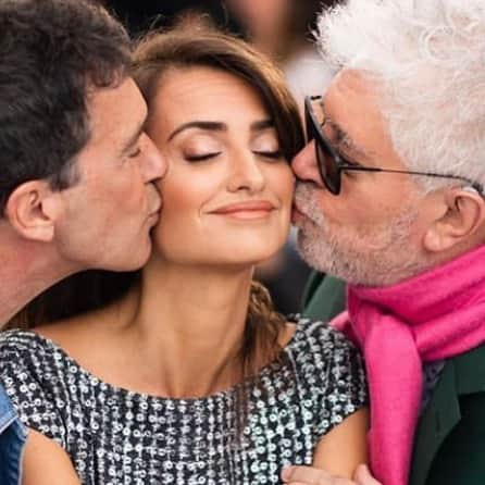 ペネロペ・クルスさんのインスタグラム写真 - (ペネロペ・クルスInstagram)「#dolorygloria #almodovar @antoniobanderasoficial #cannes 😍」5月19日 0時24分 - penelopecruzoficial