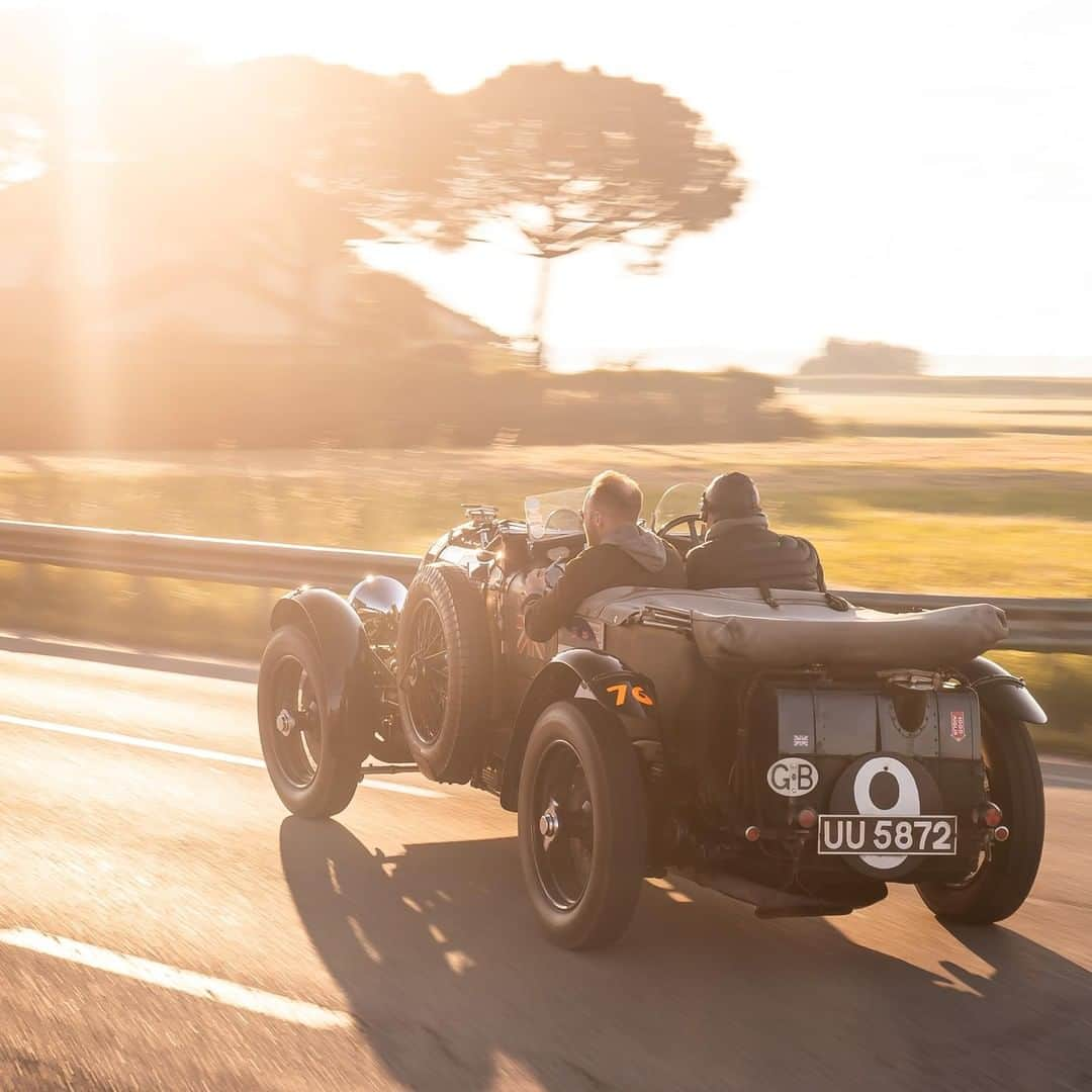 ベントレーさんのインスタグラム写真 - (ベントレーInstagram)「An original #Bentley Blower competing in the @millemigliaofficial #1000Miglia2019 Regularity Race in Italy. Discover #Bentley100Years through link in bio.」5月18日 16時00分 - bentleymotors