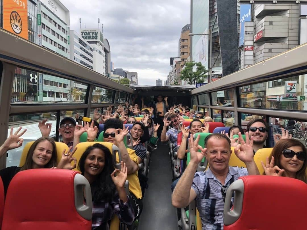 OSAKA WONDER LOOPさんのインスタグラム写真 - (OSAKA WONDER LOOPInstagram)「Full bus today! Thank you for #sightseeing in #Osaka with #OsakaWonderLoopBus! Come see the city with us! https://wonderloop.jp  #OforOsaka #hoponhopoffbus #loopbus #bustour #Japan #Shinsaibashi」5月18日 16時23分 - osakawonderloopbus