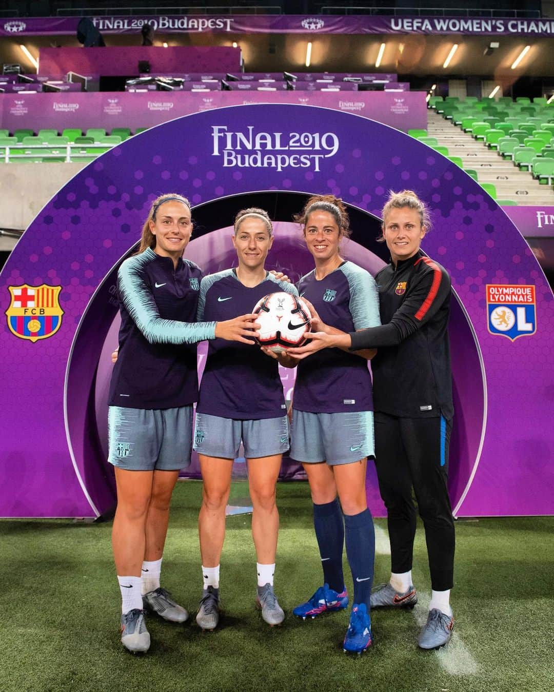 FCバルセロナさんのインスタグラム写真 - (FCバルセロナInstagram)「✨ Let’s keep dreaming, @fcbfemeni! ¡Mucha suerte! Molta sort! 🍀🔵🔴 🏆 #UWCLfinal 🆚 Olympique Lyonnais ⏰ 6pm CEST 📍 Budapest 💪 #ForçaBarça!」5月18日 17時16分 - fcbarcelona