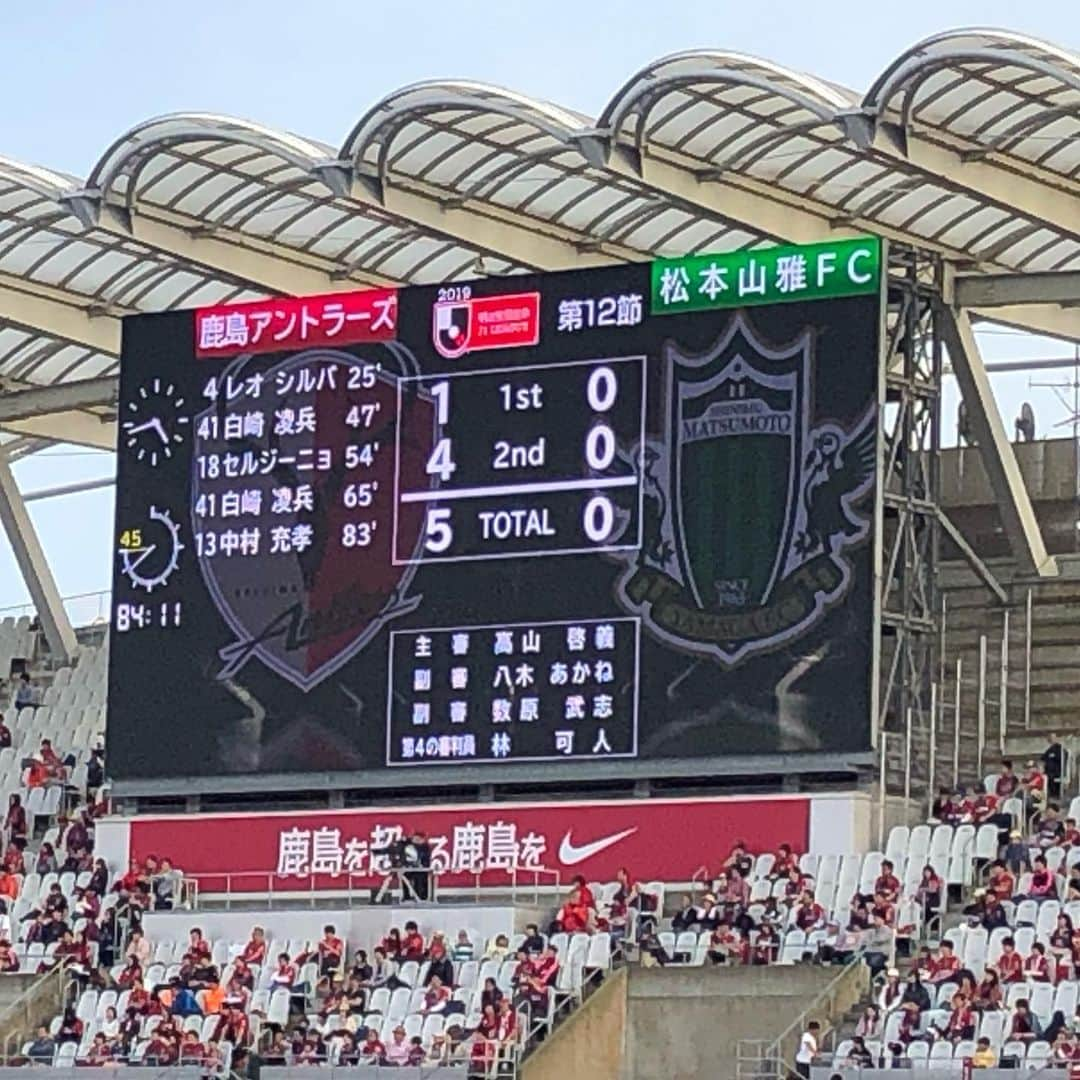 ジーコさんのインスタグラム写真 - (ジーコInstagram)「Vitoria maiúscula contra o Matsumoto,5x0 e com certeza a melhor partida do ano do Kashima.Estamos chegando.Vamos Kashima.」5月18日 17時17分 - zico