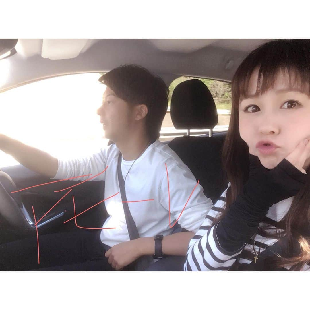 村上めぐみさんのインスタグラム写真 - (村上めぐみInstagram)「. #平成最後 に（いつまで言う🤪） 友達ファミリーに会いに宮崎行ってきました‼︎ . . . とにかく最高過ぎた😩❤️ おじちゃん#獺祭 持って‼︎ 飲み加わる所とか特に最高過ぎた🙆‍♀️‼︎ . . . #また行く  #日髙家  #宮崎」5月18日 18時13分 - megumi010227