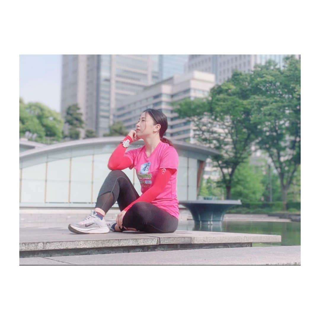 のインスタグラム：「このみんと皇居ラン。  #ランニング #ランニング女子  #筋トレ #筋トレ女子 #ハシリマシタグラム  #皇居ラン #令和 #ランスタグラム #fitness #run #running」