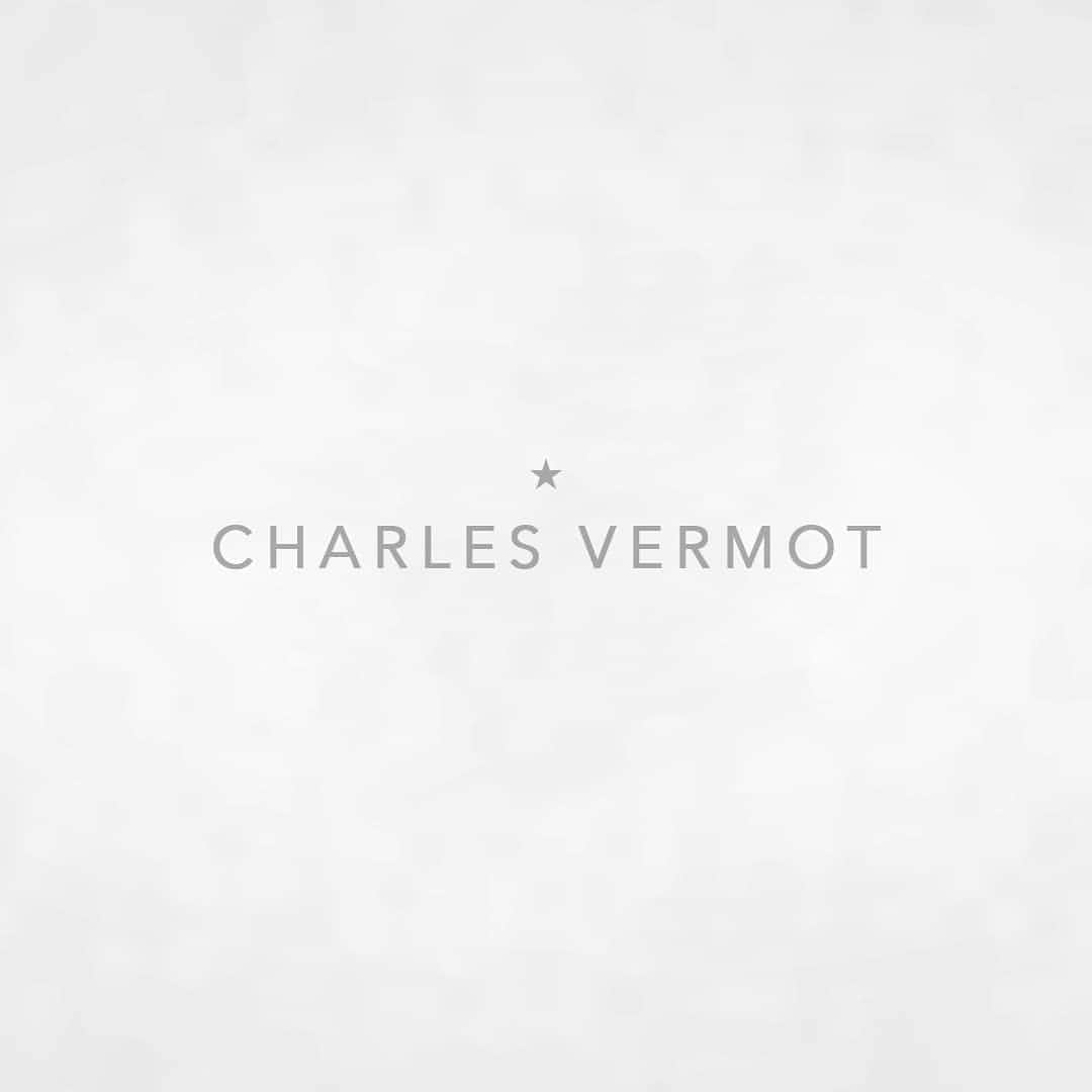 のインスタグラム：「Charles Vermot.」