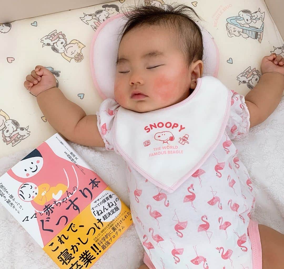 吉井絵梨子さんのインスタグラム写真 - (吉井絵梨子Instagram)「. 昨日は朝から素敵な時間を過ごさせていただきました！ ﻿ 日本人初の乳児睡眠コンサルタントとして活躍する、#愛波文 さんにお会いできました☺️﻿ ﻿ 高校の同級生から教えてもらって、文さんの本やブログを読んで、ねんとれ(ねんねトレーニング💤)を始めた産後1ヶ月。まだ睡眠が安定しないと言われる3ヶ月のベイビーえれんですが、最近5〜7時間は続けて寝てくれています🧸⭐️﻿ ﻿ ニューヨークで仕事と育児と両立されてて、何より日本人”初”の乳児睡眠のプロフェッショナルとして、ママたちを救っていることに感銘を受け、お会いしたいなぁと思っていた矢先の出来事でした。﻿ あやさん、ありがとうございました😊❤️﻿ ﻿ ﻿ ﻿ #ねんトレ #ねんねトレーニング#乳児睡眠コンサルタント #ママライフ #ママ #マタニティファッション #育児 #新米ママ #赤ちゃんのいる生活 #ママライフ  #赤ちゃん #ベイビー #ママモデル #感謝 #吉井絵梨子 ﻿ #baby #babygirl #mom  #erikoyoshii #missgrandjapan #mamamodel #happy #businessmom #workingmom #workinghard #babyfashion  #momlife #mommylife #erikoyoshii」5月18日 18時43分 - supermamaeriko