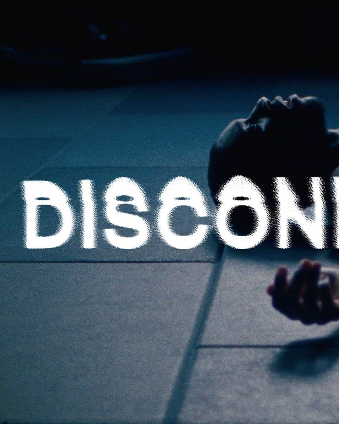 Jackson Harriesさんのインスタグラム写真 - (Jackson HarriesInstagram)「I’m incredibly proud to have produced this short film. Directed by @aliceaedy (her first film!!) ‘Disconnected’ has been selected to have it’s World Premiere at Sheffield Doc/Fest. ⠀⠀⠀⠀⠀⠀⠀⠀⠀ ‘Disconnected’ is a short documentary exploring loneliness amongst young people in the UK. Set against dystopian dramatisations shot on 16mm film, this abstract and atmospheric meditation on the loneliness epidemic sheds light on a world in which we are ‘connected’, but more isolated than ever. ⠀⠀⠀⠀⠀⠀⠀⠀⠀ Thank-you to everyone who made this happen and a huge thanks to those who called our hotline and submitted to this film, we hope it does justice to your stories. ⠀⠀⠀⠀⠀⠀⠀⠀⠀⠀⠀⠀⠀⠀⠀⠀⠀⠀⠀⠀⠀⠀⠀⠀⠀⠀ Trailer for ‘Disconnected’ is available via link in my bio. ⠀⠀⠀⠀⠀⠀⠀⠀⠀ Exec Prod: @jackharries  Producer: @archiepearch Cam: @fraserrigg AC: @a_m_martinez Edit: @rossleppard Sound Design: @sashkopotter Composer: Eren Önsoy Colour: @josephbicknell Artwork by: @albinh」5月18日 19時01分 - jackharries