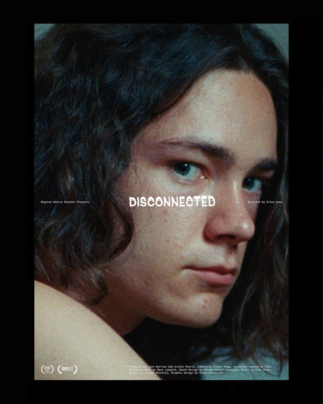 Jackson Harriesさんのインスタグラム写真 - (Jackson HarriesInstagram)「I’m incredibly proud to have produced this short film. Directed by @aliceaedy (her first film!!) ‘Disconnected’ has been selected to have it’s World Premiere at Sheffield Doc/Fest. ⠀⠀⠀⠀⠀⠀⠀⠀⠀ ‘Disconnected’ is a short documentary exploring loneliness amongst young people in the UK. Set against dystopian dramatisations shot on 16mm film, this abstract and atmospheric meditation on the loneliness epidemic sheds light on a world in which we are ‘connected’, but more isolated than ever. ⠀⠀⠀⠀⠀⠀⠀⠀⠀ Thank-you to everyone who made this happen and a huge thanks to those who called our hotline and submitted to this film, we hope it does justice to your stories. ⠀⠀⠀⠀⠀⠀⠀⠀⠀⠀⠀⠀⠀⠀⠀⠀⠀⠀⠀⠀⠀⠀⠀⠀⠀⠀ Trailer for ‘Disconnected’ is available via link in my bio. ⠀⠀⠀⠀⠀⠀⠀⠀⠀ Exec Prod: @jackharries  Producer: @archiepearch Cam: @fraserrigg AC: @a_m_martinez Edit: @rossleppard Sound Design: @sashkopotter Composer: Eren Önsoy Colour: @josephbicknell Artwork by: @albinh」5月18日 19時01分 - jackharries