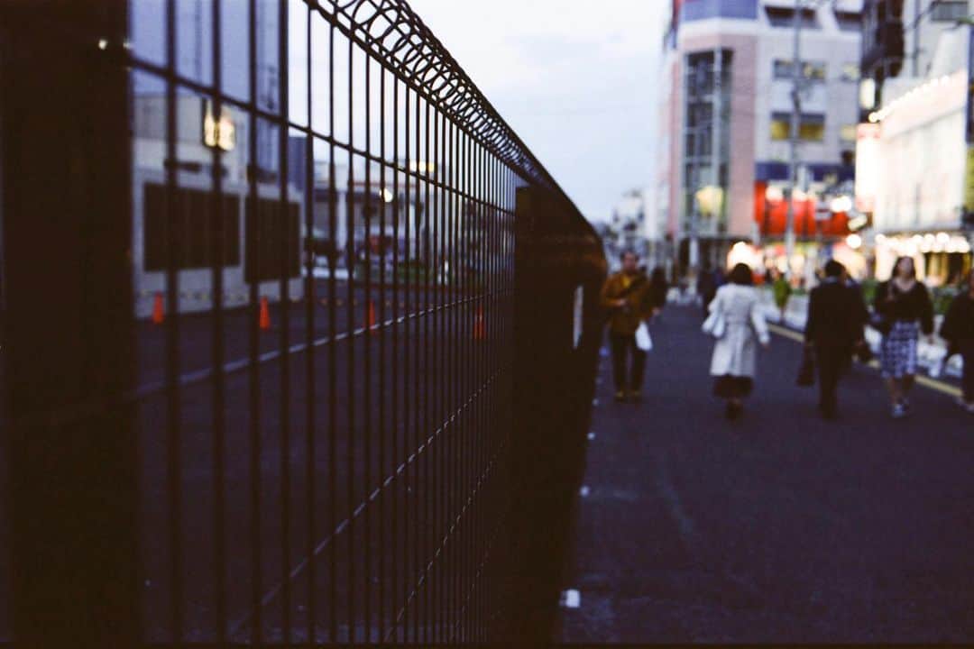 田島貴男さんのインスタグラム写真 - (田島貴男Instagram)「通過駅 #フィルムカメラ #nikonf4」5月18日 19時14分 - tajimatakao