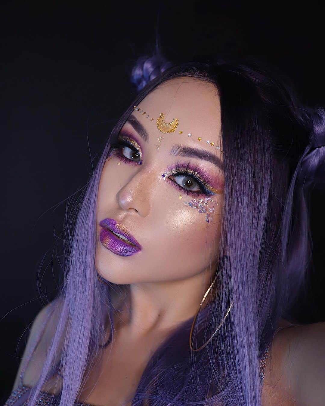 MARILYN YUURI FUKUSEさんのインスタグラム写真 - (MARILYN YUURI FUKUSEInstagram)「YouTubeアップしました💜🌙 今日のメイク動画は セーラームーンのルナメイク🐱 是非みてね！🌙 #luna #sailormoon #makeup #カラーメイク #asia #asiangirls #purple #purplemakeup #ルナメイク #anime」5月18日 19時15分 - yuuri_fukuse