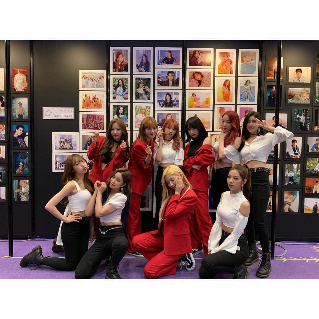 宇宙少女さんのインスタグラム写真 - (宇宙少女Instagram)「#KCON2019JAPAN CONVENTION #스타쉽 부스 우주소녀 인증❣️ 우주소녀의 미공개 사진과 폴라로이드를 만나볼 수 있으니‼️ #우정 〰️ 많은 관심바랍니다 🥰  WE ARE K-POP ZONE <#STARSHIP ARTIST > 🗓 190517-19 6AM-6PM 🏟 BOOTH : P-08  #몬스타엑스 #우주소녀 #정세운 #LETSKCON #KCONJAPAN #우주스타그램 #WJSN」5月18日 19時28分 - wjsn_cosmic