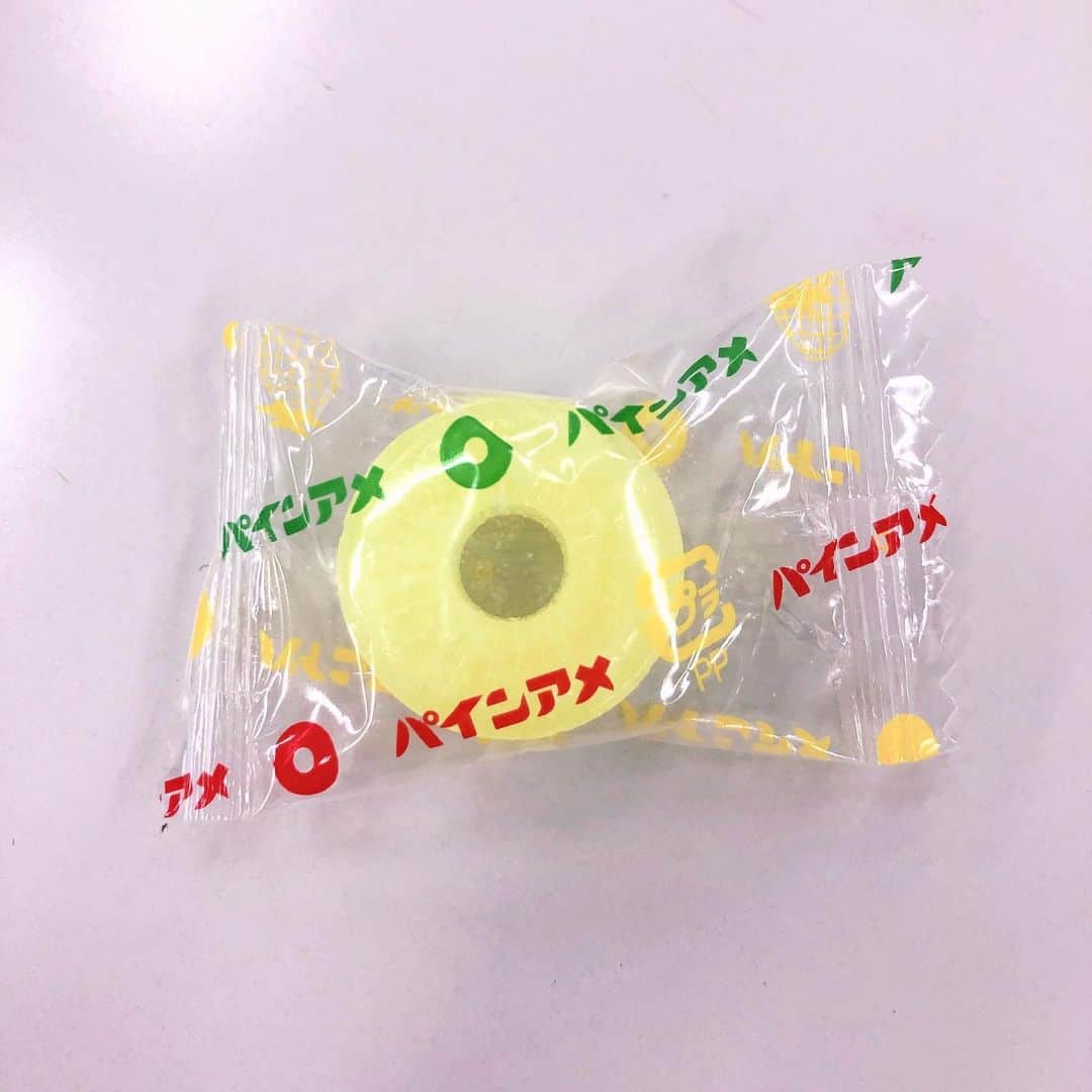 中村秀香のインスタグラム：「先日、#ほんわかテレビ のロケにいってきました♬  みんな大好きなアレの取材です。  放送日など、詳しくは後日お伝えします🙇‍♂️」