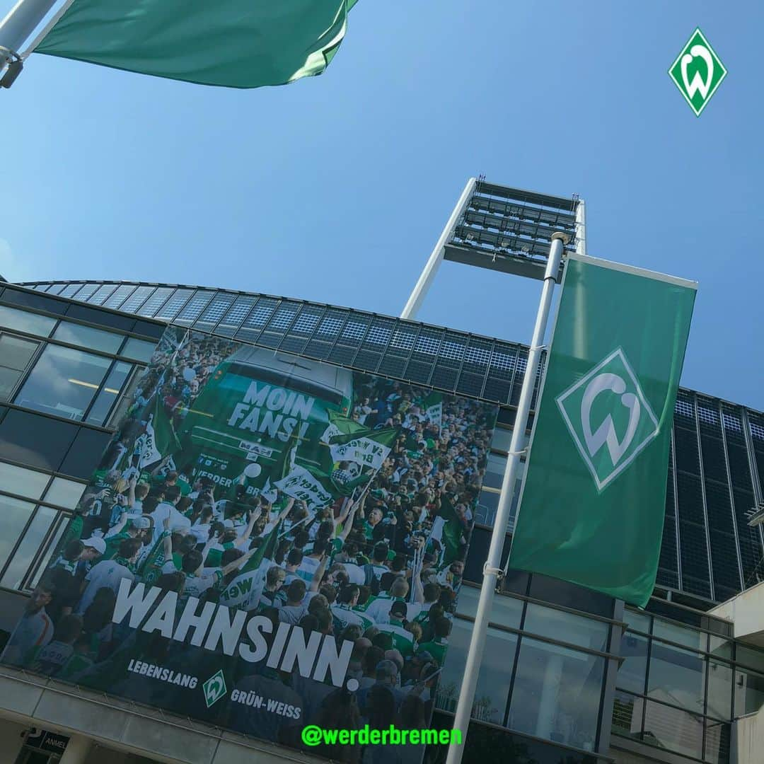 ヴェルダー・ブレーメンさんのインスタグラム写真 - (ヴェルダー・ブレーメンInstagram)「Macht den Wahnsinn heute wahr!💪🏼💚 _______ #werder #bremen #svw #Weserstadion #Osterdeich #dranglauben #wahnsinn #Saisonabschluss」5月18日 19時41分 - werderbremen