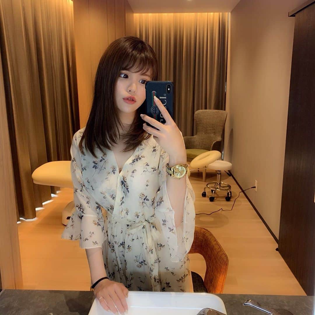 ななぴさんのインスタグラム写真 - (ななぴInstagram)「レジーナクリニックのプレオープンに﻿ ご招待頂き行ってきました💐﻿ ﻿ ﻿ 院内とても綺麗だったー🙂💓﻿ 個室VIPルームとかもあって﻿ テンション上がりました🥺✨﻿ ﻿ ﻿ わたしも脱毛は医療派🏥﻿ ﻿ ﻿ #レジーナクリニック #医療脱毛 #脱毛 #全身脱毛 #レジクリ #promotion ﻿」5月18日 19時52分 - __nanapgram__