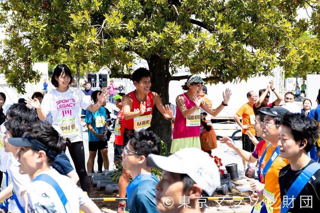 中村優さんのインスタグラム写真 - (中村優Instagram)「有明お台場リレーマラソンでした🏃‍♂️🏃‍♀️ 東京マラソン財団の伊藤理事長、早野レースディレクター、スポーツレガシー事業アンバサダーの皆と「スポーツレガシードリームチーム」でハーフリレに参加✨ 一周1.5kmコースを3周しました。かなり暑くなりましたが、やはりチームでのリレーは楽しい🥳個人でハーフ走った皆も暑い中お疲れ様でした☀️ #スポーツレガシー事業#runwithheart」5月18日 19時57分 - nkmr_yu