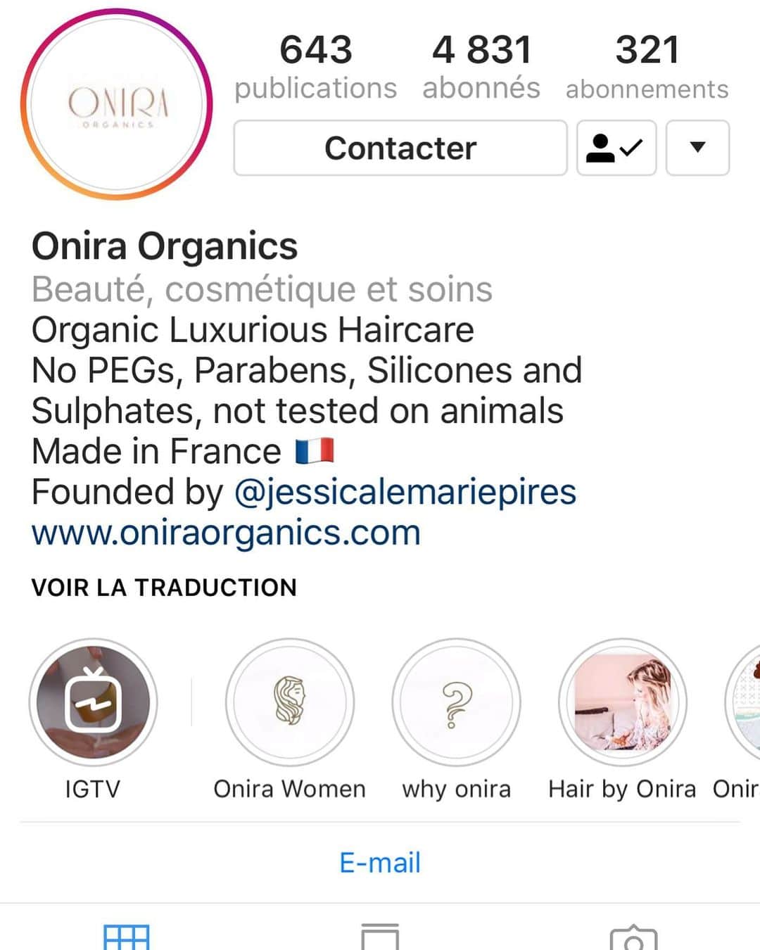 ロベール・ピレスのインスタグラム：「Please follow my wife’s amazing hair care brand! @oniraorganics @jessicalemariepires」